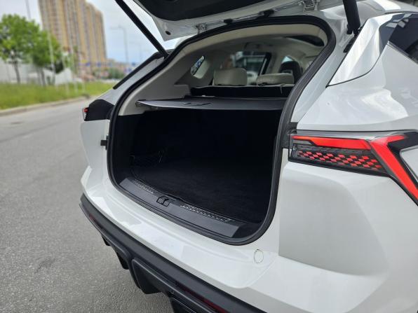 JETOUR DASHING I с пробегом 2023 года, цена 1 804 000 рублей, 93729 км, внедорожник, Автокод Объявления