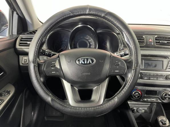 Kia Rio III с пробегом 2015 года, цена 890 000 рублей, 207787 км, седан, Автокод Объявления