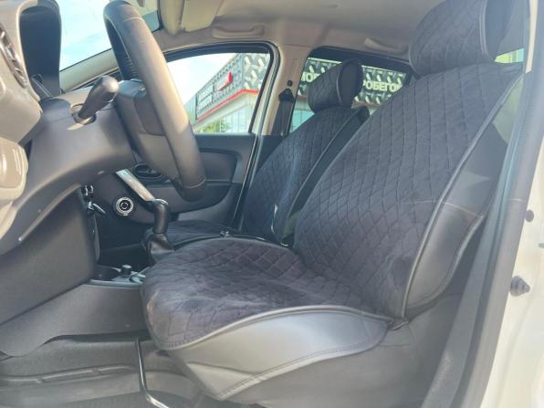 Renault Logan II с пробегом 2015 года, цена 685 400 рублей, 140282 км, седан, Автокод Объявления