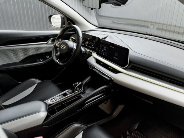 Geely Coolray I Рестайлинг с пробегом 2023 года, цена 2 090 000 рублей, 24756 км, внедорожник, Автокод Объявления