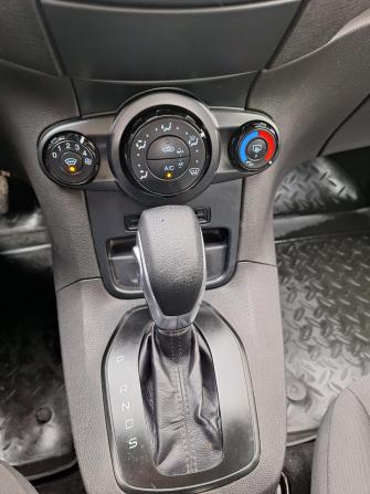 Ford Fiesta Mk6 Рестайлинг с пробегом 2015 года, цена 785 000 рублей, 156826 км, хэтчбек, Автокод Объявления