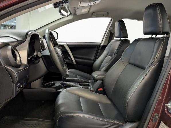 Toyota RAV4 IV (XA40) Рестайлинг с пробегом 2019 года, цена 2 650 000 рублей, 124799 км, внедорожник, Автокод Объявления