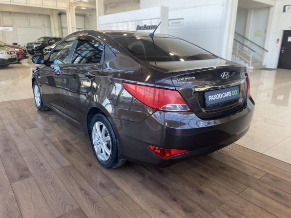 Hyundai Solaris I Рестайлинг с пробегом 2015 года, цена 999 000 рублей, 179050 км, седан, Автокод Объявления