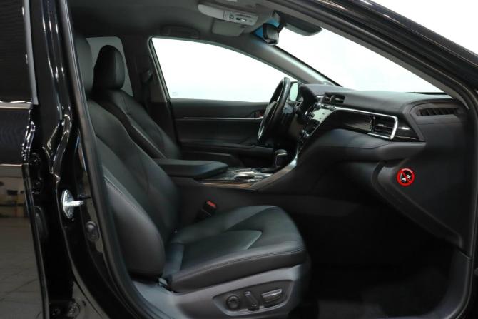 Toyota Camry VIII (XV70) с пробегом 2019 года, цена 3 340 000 рублей, 129281 км, седан, Автокод Объявления