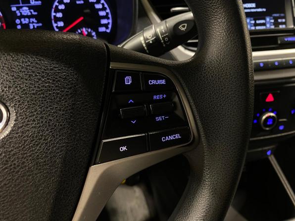 Hyundai Solaris II с пробегом 2017 года, цена 1 040 000 рублей, 152205 км, седан, Автокод Объявления