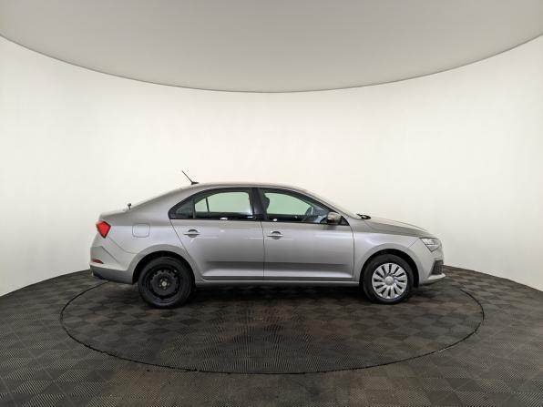 Skoda Rapid II с пробегом 2021 года, цена 1 550 000 рублей, 72302 км, лифтбек, Автокод Объявления