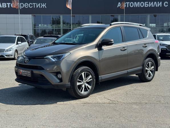 Toyota RAV4 IV (XA40) Рестайлинг с пробегом 2017 года, цена 1 869 000 рублей, 228343 км, внедорожник, Автокод Объявления