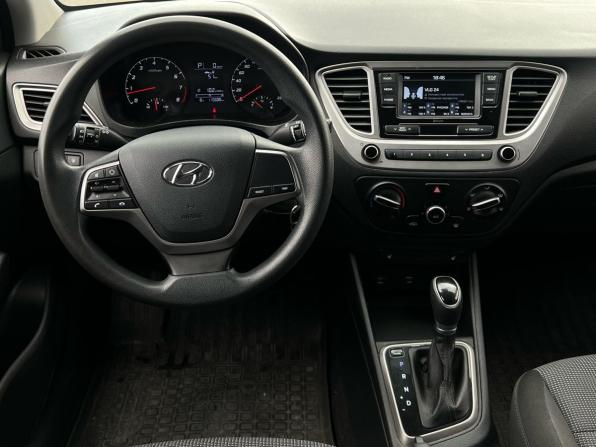 Hyundai Solaris II Рестайлинг с пробегом 2021 года, цена 1 569 000 рублей, 115000 км, седан, Автокод Объявления