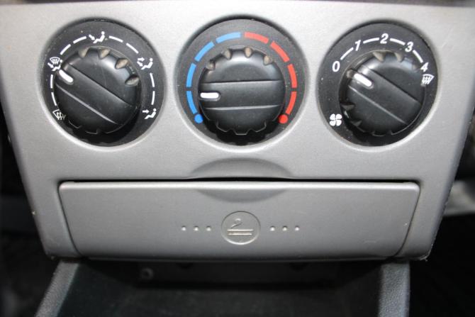 Lada (ВАЗ) Priora I с пробегом 2008 года, цена 200 000 рублей, 222000 км, хэтчбек, Автокод Объявления