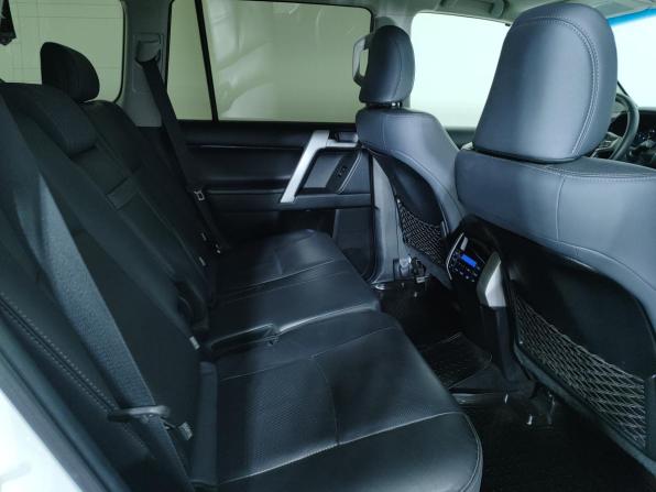 Toyota Land Cruiser Prado 150 Series Рестайлинг 2 с пробегом 2018 года, цена 5 099 000 рублей, 168499 км, внедорожник, Автокод Объявления