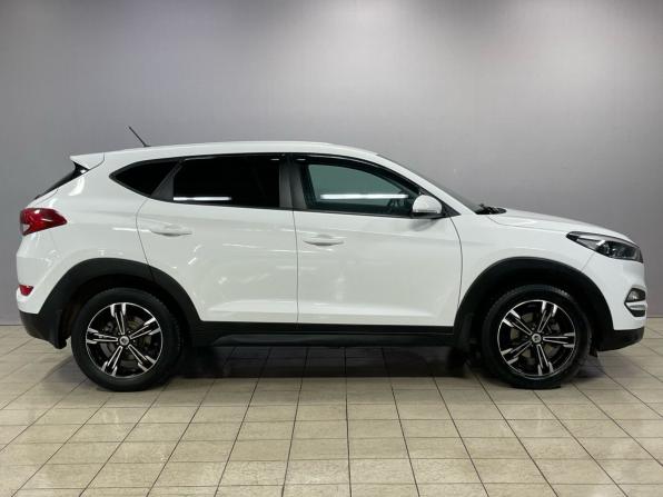 Hyundai Tucson III с пробегом 2015 года, цена 1 820 000 рублей, 184006 км, внедорожник, Автокод Объявления