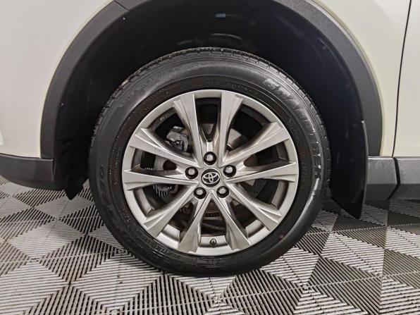 Toyota RAV4 IV (XA40) Рестайлинг с пробегом 2016 года, цена 2 350 000 рублей, 89154 км, внедорожник, Автокод Объявления