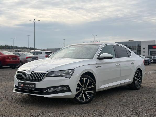 Skoda Superb III Рестайлинг с пробегом 2023 года, цена 2 945 000 рублей, 85600 км, лифтбек, Автокод Объявления