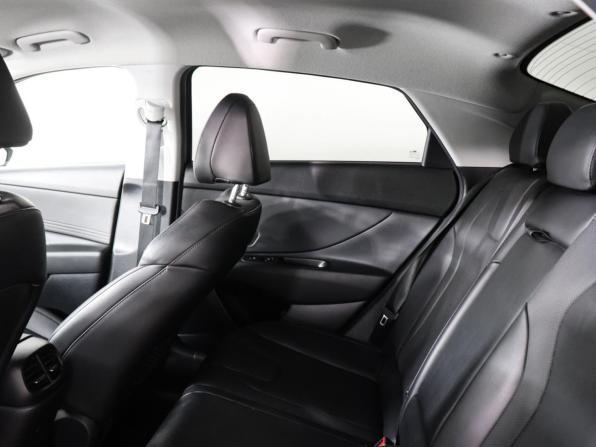 Hyundai Elantra VII (CN7) с пробегом 2021 года, цена 1 890 000 рублей, 28691 км, седан, Автокод Объявления