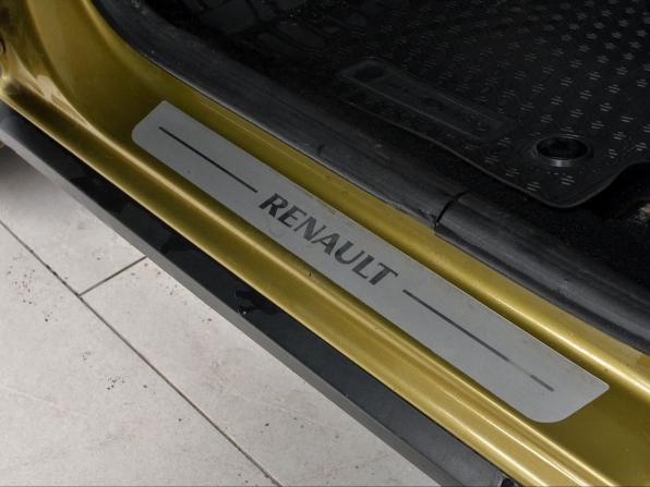 Renault Sandero II с пробегом 2016 года, цена 999 000 рублей, 99669 км, хэтчбек, Автокод Объявления