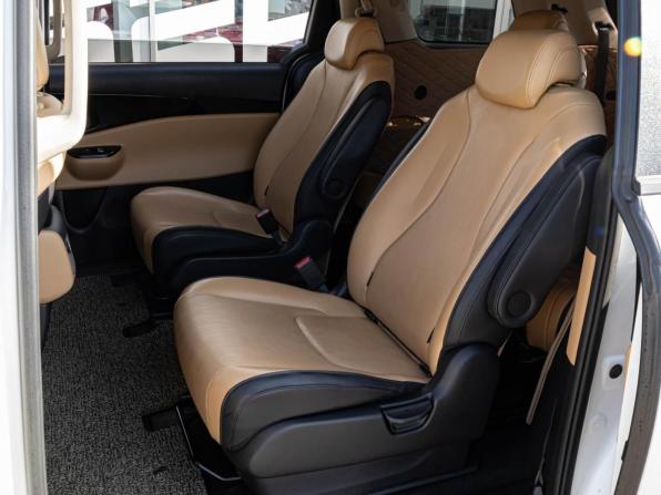 Kia Carnival IV с пробегом 2021 года, цена 3 990 000 рублей, 64696 км, минивэн, Автокод Объявления