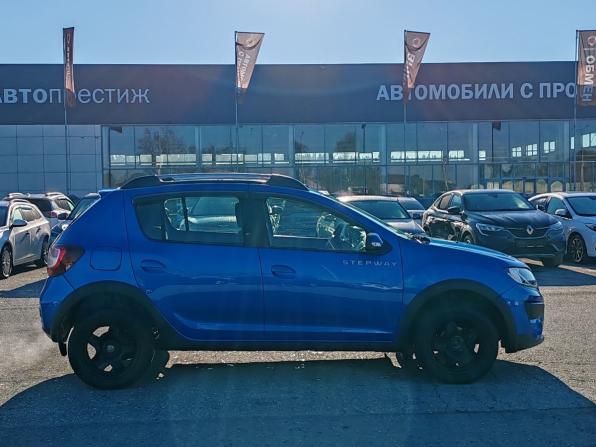 Renault Sandero II с пробегом 2017 года, цена 925 000 рублей, 165115 км, хэтчбек, Автокод Объявления