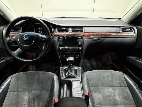 Skoda Superb II с пробегом 2012 года, цена 880 000 рублей, 230277 км, лифтбек, Автокод Объявления