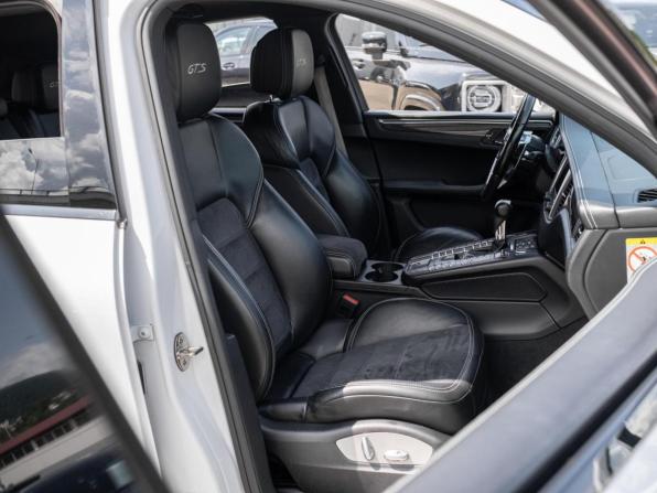 Porsche Macan I с пробегом 2016 года, цена 3 399 000 рублей, 143549 км, внедорожник, Автокод Объявления