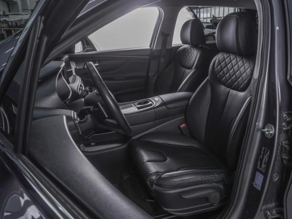 Hyundai Santa Fe IV Рестайлинг с пробегом 2021 года, цена 3 880 000 рублей, 49081 км, внедорожник, Автокод Объявления