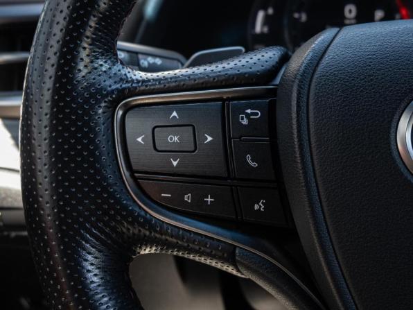 Lexus ES VII с пробегом 2020 года, цена 4 670 000 рублей, 77043 км, седан, Автокод Объявления