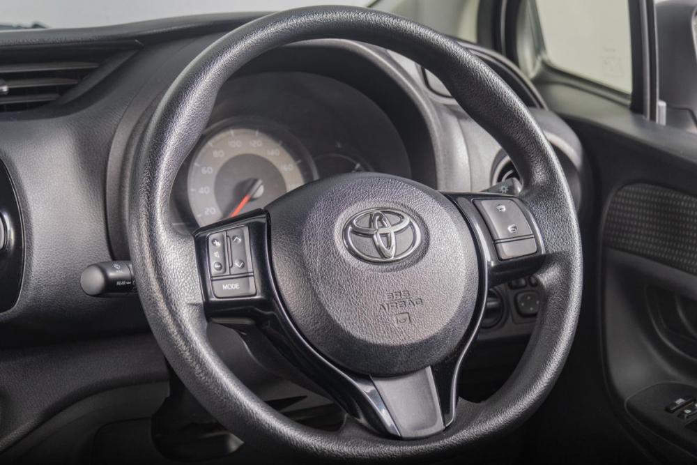 Toyota Vitz III (XP130) Рестайлинг 2 Томск  - изображение 13