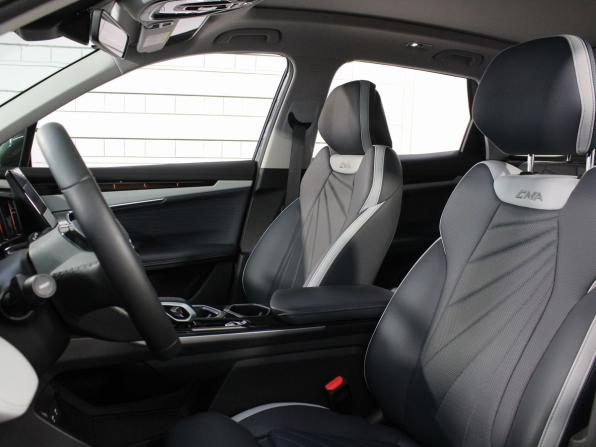 Geely Atlas II с пробегом 2024 года, цена 3 295 000 рублей, 7000 км, внедорожник, Автокод Объявления