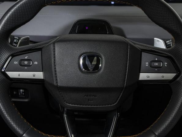 Changan UNI-V I с пробегом 2023 года, цена 2 328 000 рублей, 17410 км, лифтбек, Автокод Объявления