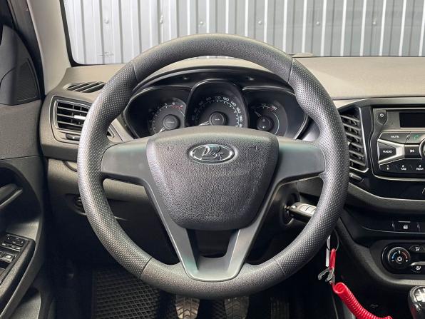 Lada (ВАЗ) Vesta I с пробегом 2017 года, цена 877 000 рублей, 140478 км, седан, Автокод Объявления