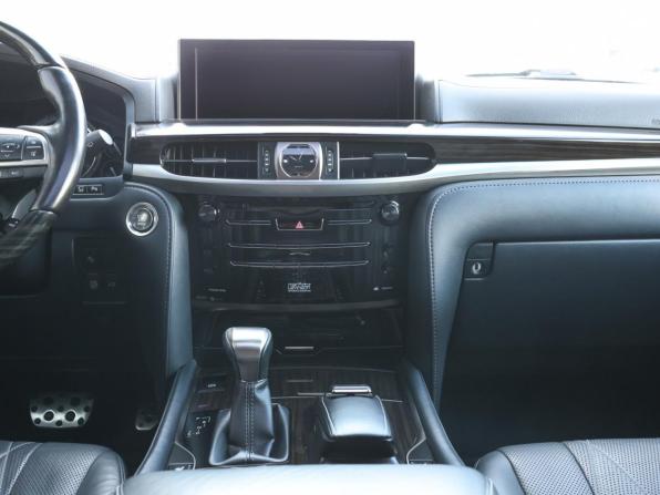 Lexus LX III Рестайлинг 2 с пробегом 2020 года, цена 10 498 000 рублей, 87554 км, внедорожник, Автокод Объявления