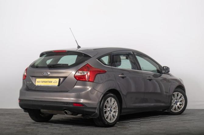 Ford Focus III с пробегом 2012 года, цена 899 000 рублей, 334000 км, хэтчбек, Автокод Объявления