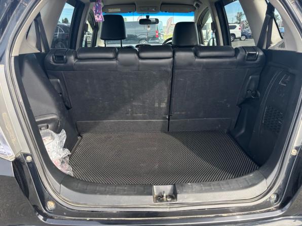Honda Fit II с пробегом 2013 года, цена 820 000 рублей, 78657 км, хэтчбек, Автокод Объявления