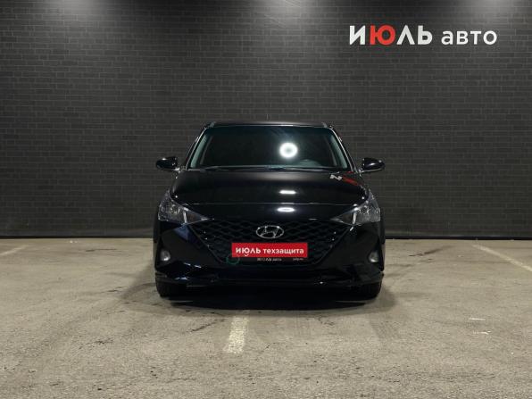 Hyundai Solaris II с пробегом 2020 года, цена 1 651 000 рублей, 66575 км, седан, Автокод Объявления
