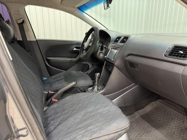 Volkswagen Polo V с пробегом 2012 года, цена 700 000 рублей, 245309 км, седан, Автокод Объявления