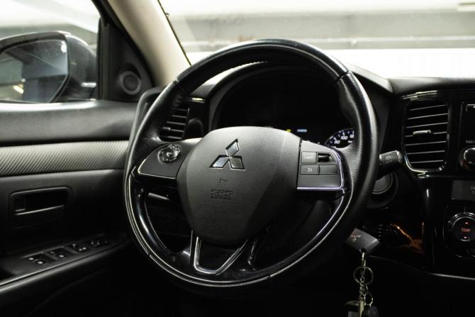 Mitsubishi Outlander III Рестайлинг 2 с пробегом 2018 года, цена 2 399 000 рублей, 85513 км, внедорожник, Автокод Объявления