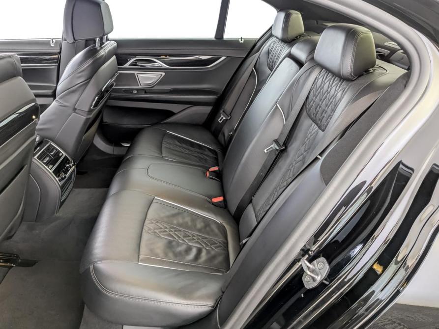 BMW 7 серии VI (G11/G12) Рестайлинг Москва  - изображение 12