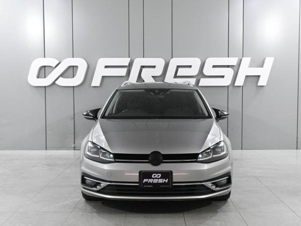 Volkswagen Golf VII Рестайлинг с пробегом 2018 года, цена 1 379 000 рублей, 258099 км, универсал, Автокод Объявления
