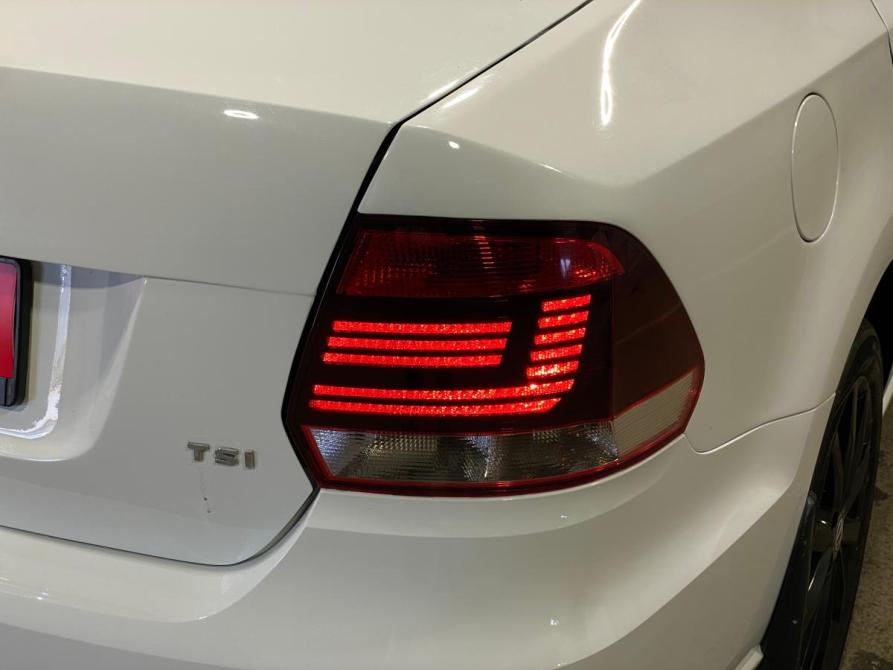 Volkswagen Polo V Рестайлинг Челябинск  - изображение 8