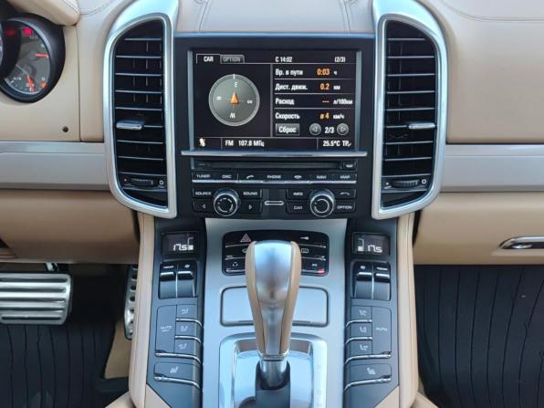 Porsche Cayenne II (958) с пробегом 2011 года, цена 1 720 000 рублей, 300411 км, внедорожник, Автокод Объявления