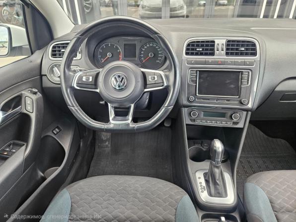 Volkswagen Polo V Рестайлинг с пробегом 2019 года, цена 1 587 000 рублей, 66500 км, седан, Автокод Объявления