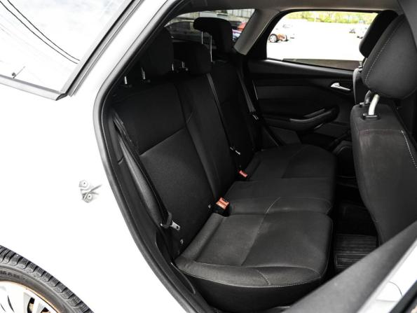 Ford Focus III Рестайлинг с пробегом 2018 года, цена 1 019 000 рублей, 98447 км, универсал, Автокод Объявления