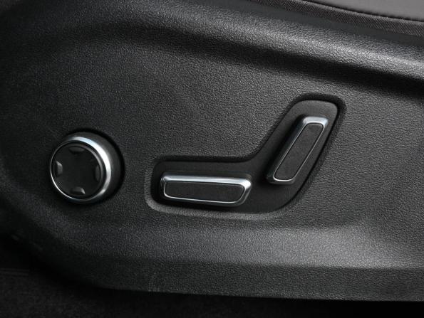 Geely Monjaro I Рестайлинг 2 с пробегом 2026 года, цена 4 149 000 рублей, 53 км, внедорожник, Автокод Объявления