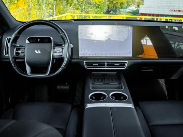 Li Auto (Lixiang) L6 I с пробегом 2024 года, цена 5 714 000 рублей, 42600 км, внедорожник, Автокод Объявления