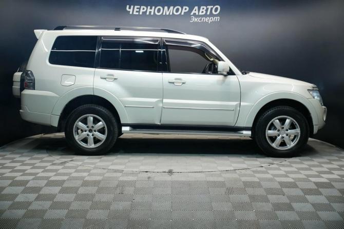 Mitsubishi Pajero IV Рестайлинг 1 с пробегом 2013 года, цена 1 899 000 рублей, 279000 км, внедорожник, Автокод Объявления