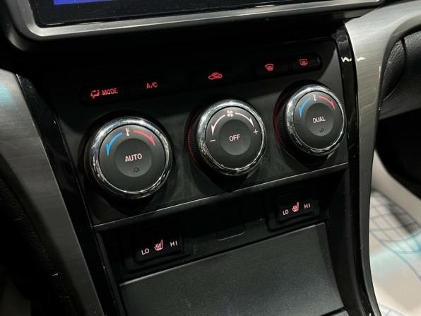Mazda 6 II (GH) Рестайлинг с пробегом 2011 года, цена 850 000 рублей, 258726 км, седан, Автокод Объявления