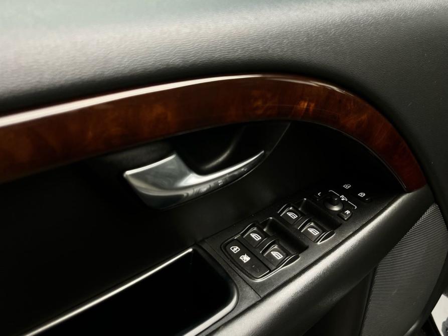 Volvo XC70 II Мурманск  - изображение 18