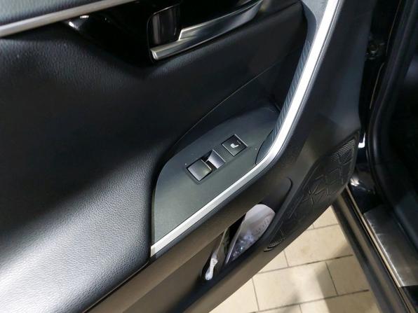 Toyota RAV4 V (XA50) с пробегом 2021 года, цена 3 255 000 рублей, 134190 км, внедорожник, Автокод Объявления