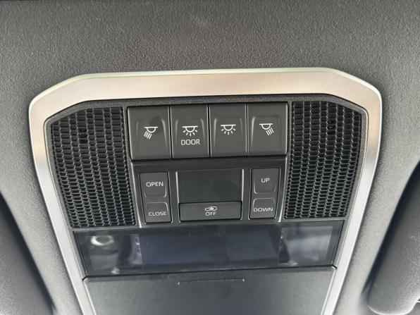 Toyota Land Cruiser 300 Series с пробегом 2025 года, цена 14 550 000 рублей, 9331 км, внедорожник, Автокод Объявления