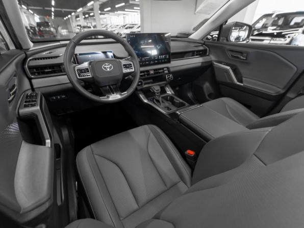 Toyota RAV4 VI (XA60) с пробегом 2025 года, цена 3 950 000 рублей, 30 км, внедорожник, Автокод Объявления