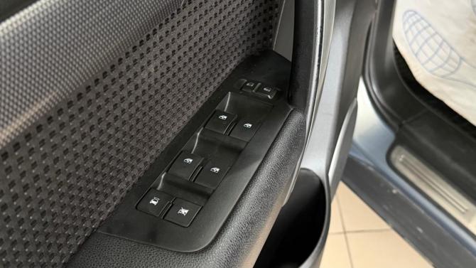 Chevrolet Captiva I Рестайлинг с пробегом 2012 года, цена 1 235 000 рублей, 201000 км, внедорожник, Автокод Объявления